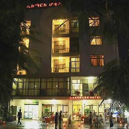 Lakemark Hotel And Tour Service Bahir Dar Kültér fotó