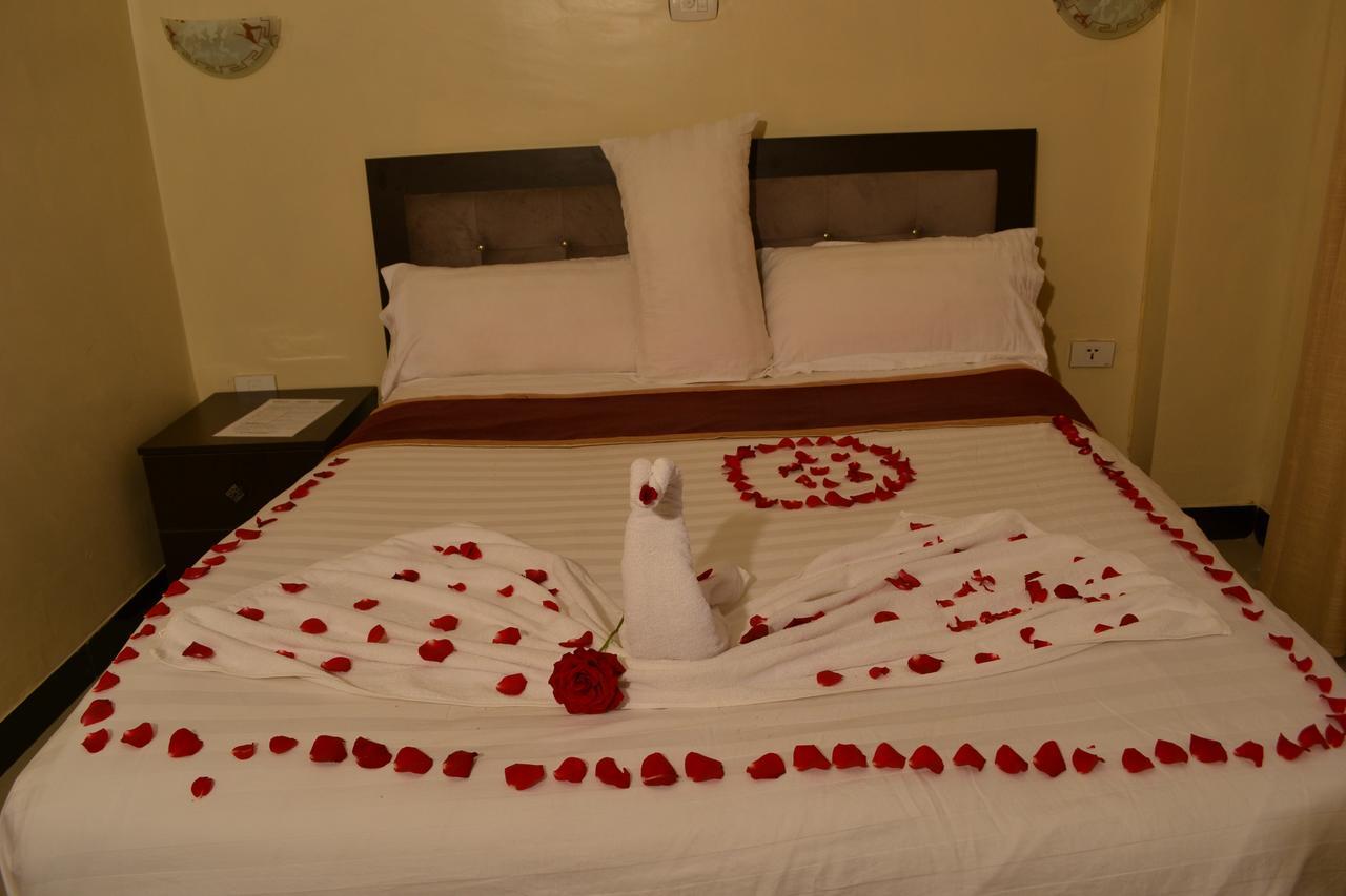 Lakemark Hotel And Tour Service Bahir Dar Kültér fotó
