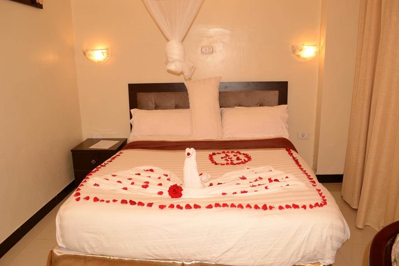 Lakemark Hotel And Tour Service Bahir Dar Kültér fotó