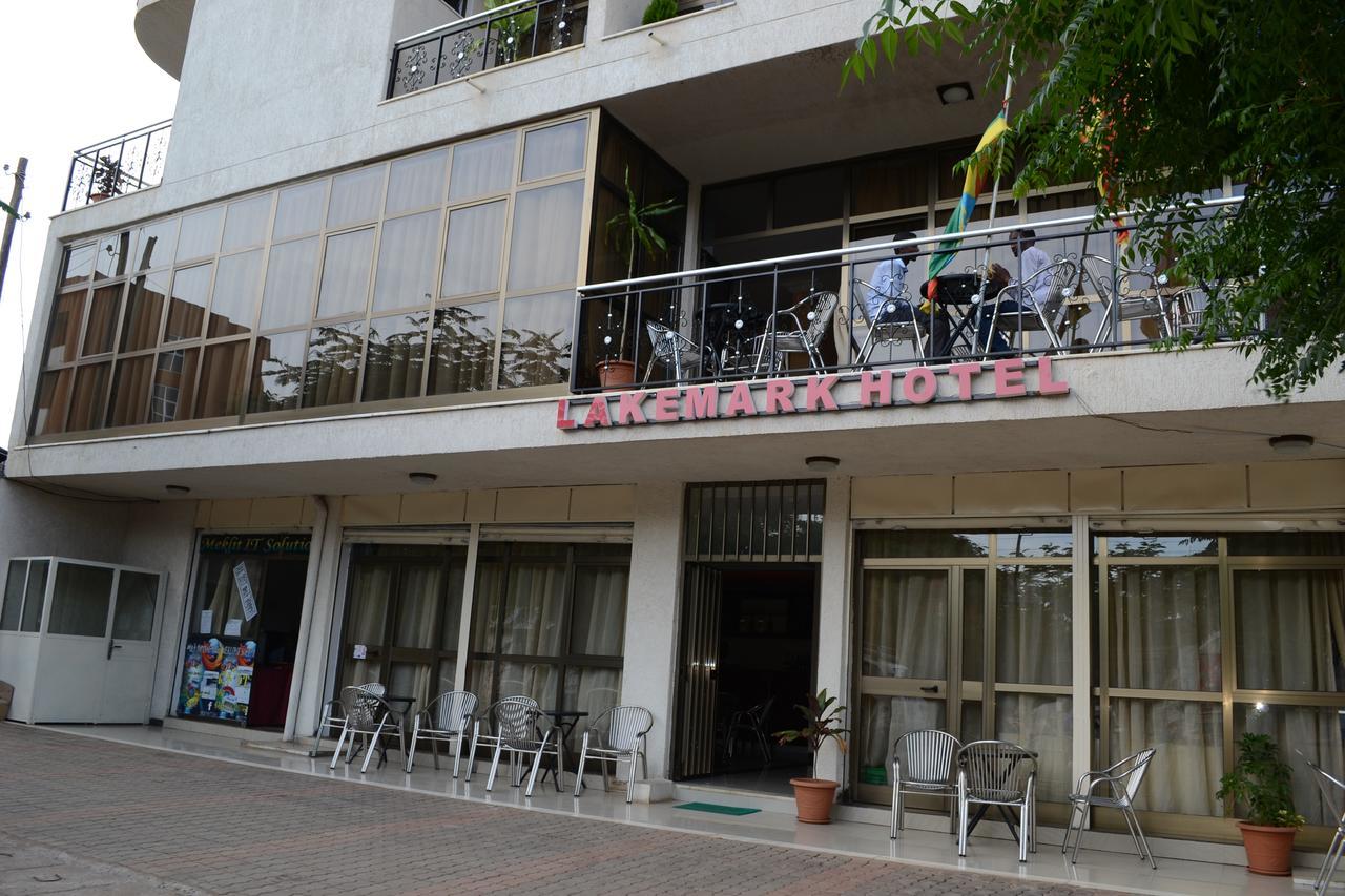 Lakemark Hotel And Tour Service Bahir Dar Kültér fotó