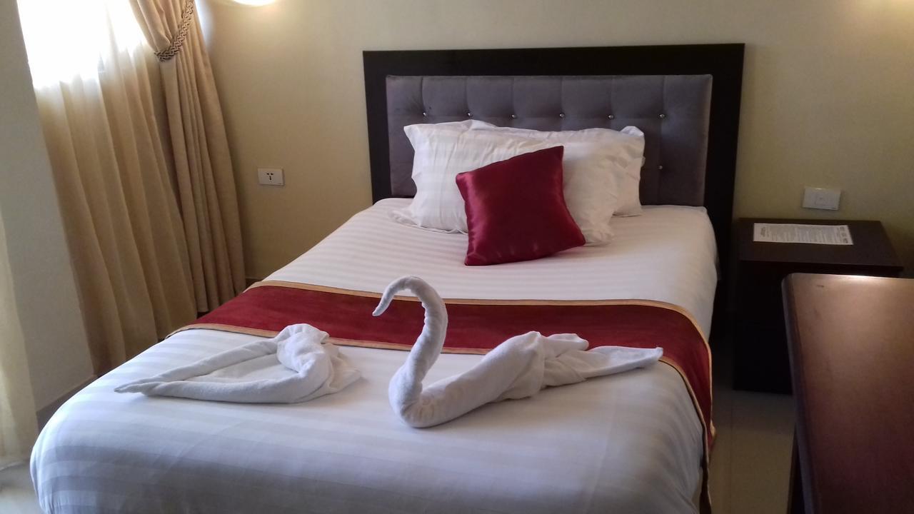 Lakemark Hotel And Tour Service Bahir Dar Kültér fotó