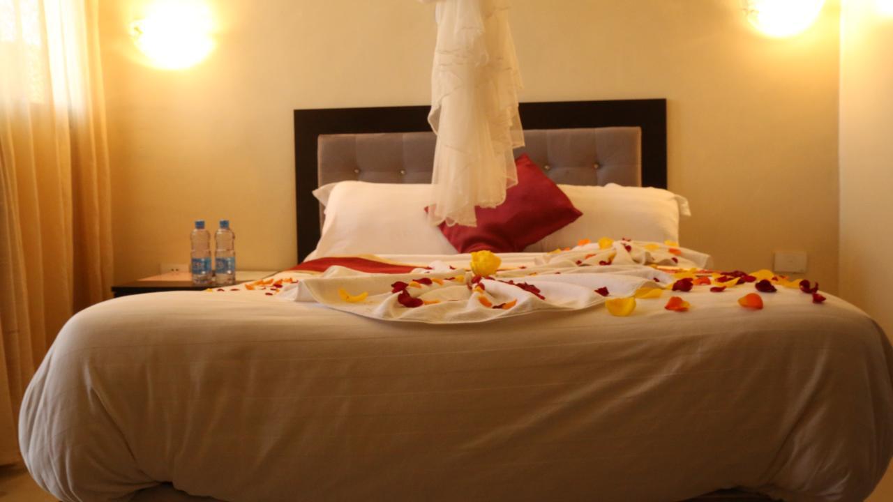 Lakemark Hotel And Tour Service Bahir Dar Kültér fotó