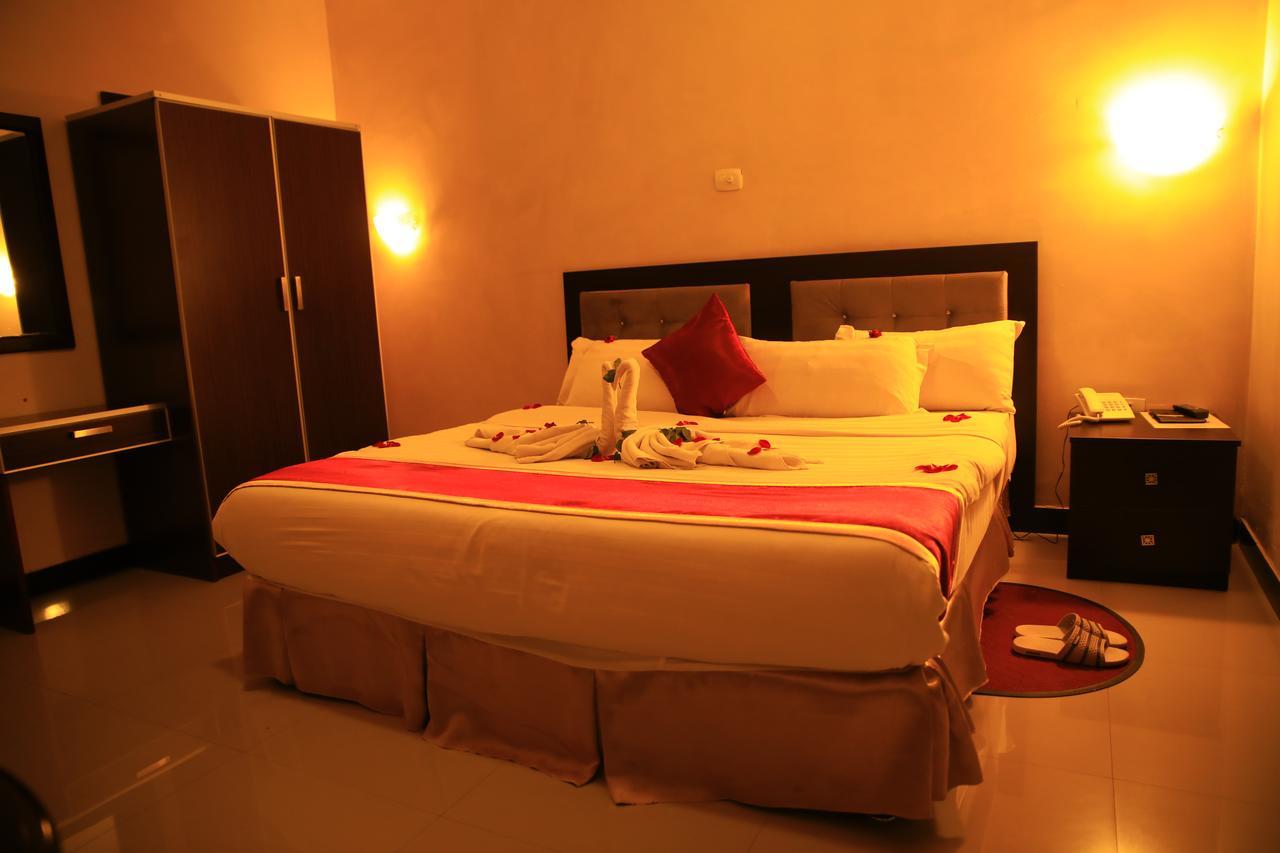 Lakemark Hotel And Tour Service Bahir Dar Kültér fotó